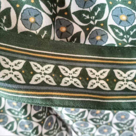 'MAX STUDIO' NWT Abstract Tulip Sleeve Top XL - Picture 6 of 12